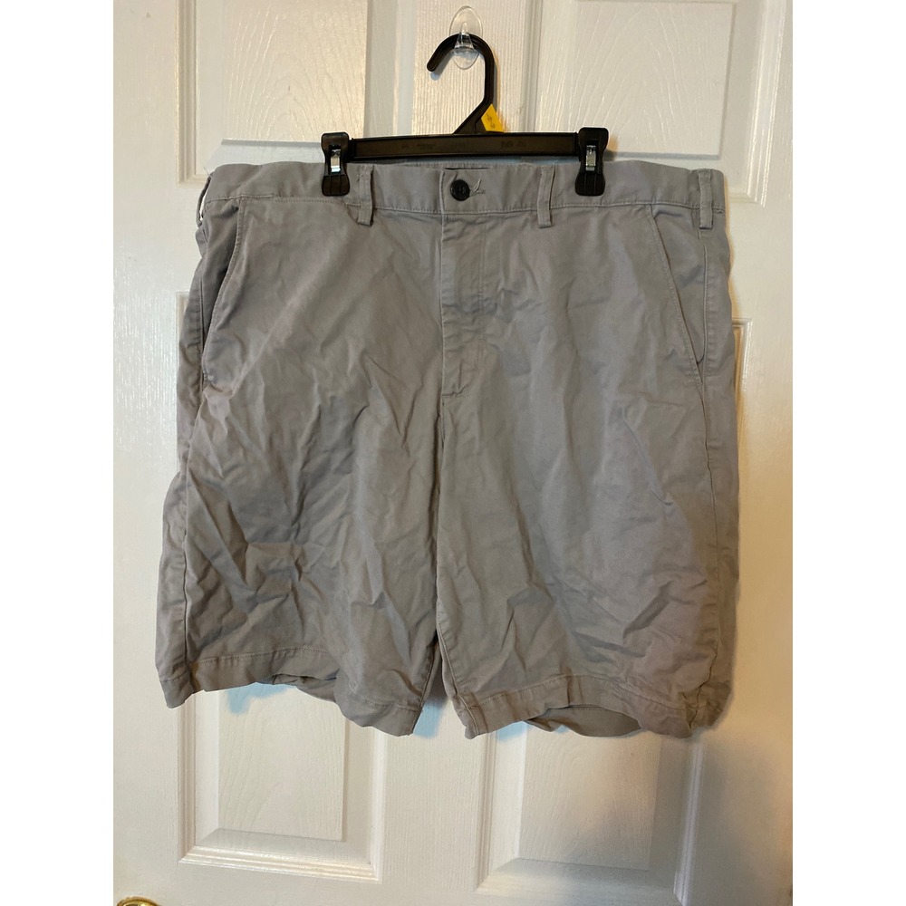 Gap Khakis Lived In Short Mens 36 Gray Chino Flat Front Casual Cotton Shorts‎